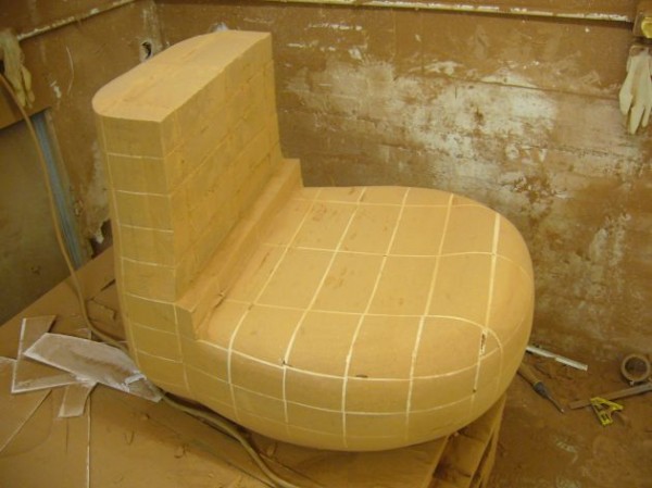 The-Weinerchaise-by-Andy-Martin-Associates-furniture_005