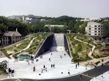 architecture-in-japan-Ewha-Womans-University_009